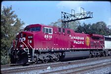 CP CANADIAN PACIFIC 8518 LONDON ONT 2000 Kodachrome Train Slide picture