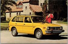 Vintage 1970s HONDA CIVIC CVCC WAGON Advertising Postcard Yellow Car / UNUSED picture