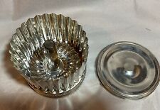 Vintage Round Fluted Metal Bundt Pan Or Steamed Pudding Pan With Lid picture