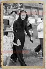 40s Vietnam War SAIGON STREET SCENE WOMEN YOUNG GIRL MARKET Vintage Photo 1221 picture