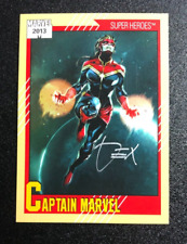 2013 Marvel Retro  🔥 1991 UNIVERSE IMPEL CAPTAIN MARVEL AUTO 🔥  Soy Autograph picture