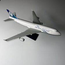 Flight Miniatures Air New Zealand Boeing 747-400F Desk Top 1/250 See Description picture