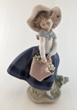 Lladro #5222 Pretty Pickings Porcelain Figurine Slightly Flawed Leaves & Flowers picture