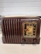 Vintage 1930's RCA VICTOR Tube Radio Model 45X12. Works Perfectly. Very Good Con picture