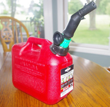 Briggs & Stratton SMART-FILL, 1.25 Gallon Red Gas Can with Smart Fill picture