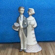 Vintage Lladro porcelain figurine 4808 bride and groom couple married excellent picture