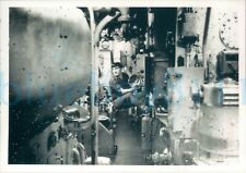 1980s Press photo Fleetwood trawlers worker in Ships engine room 7*5