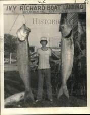 1973 Press Photo Scotth Sudduth with silver king fish at Tarpon Club's event picture