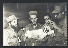 CUBA CUBAN SOLDIERS READING MAGAZINE VTG 1960 ORIG PHOTO picture
