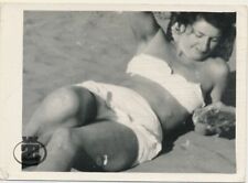 173 VTG ORG BW PHOTO Hairy Armpits Bikini Woman Laying on Beach Swimwear Lady picture