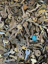 Lot of 85 piece Misc. Vintage Uncut Keys in Brass Aluminum Nickel Mix picture