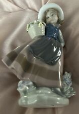LLADRO #5221 Sweet Scent 7” NO BOX picture