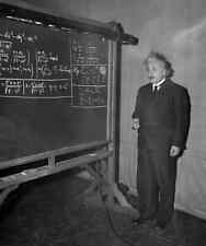 Albert Einstein German Scientist Teaching Class Picture Photo Print 13