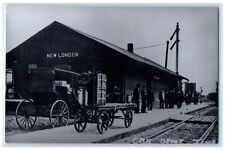 c1960's New London Iowa Railroad Vintage Train Depot Station RPPC Photo Postcard picture