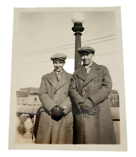 c1920s 2 Men Wearing Newsboy Cap Gloves by Lamp Post Original Photo picture
