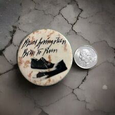 BRUCE SPRINGSTEEN BORN TO RUN PIN BACK BUTTON TOM PETTY ROCK & ROLL 80s. VINTAGE picture