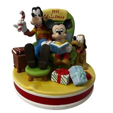 Disney The Night Before Christmas Figurine 1991 Grolier Mickey Goofy picture