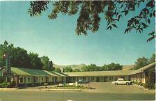 Pocatello Idaho Sunset Motel 36 DeLuxe Unit Tubs and Showers Postcard picture