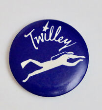 DWIGHT TWILLEY vintage Scuba Divers 1982 promo pinback badge pin  picture
