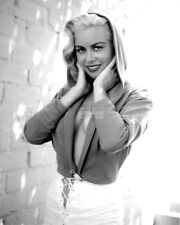 JEANNE CARMEN MODEL AND ACTRESS PIN UP - 8X10 PUBLICITY PHOTO (MW290) picture