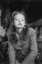 smoking woman nice retro vintage WW2 Photo Glossy 4*6 in H018 picture