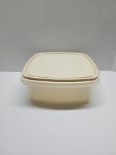Vintage Rubbermaid Servin Saver #3 10 cups Storage Container  Almond Lid picture