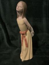 LLADRO PORCELAIN FIGURINE-“NAUGHTY GIRL WITH HAT” RETIRED-EXQUISITE picture