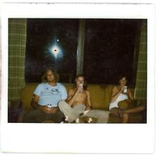 VINTAGE YOUNG PEOPLE DRINKING BUDWEISER BEER POLAROID PHOTOGRAPH 1970s picture