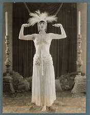 Margaret Livingston Portraying Semiramis, A Charmer Who Vamped Her W - Old Photo picture