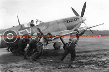 F008125 British aircraft Spitfire 1944 picture