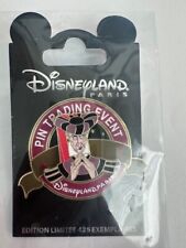 DLP Claud Frollo I See You Pin Event Hunchback Of Note Dame LE 425 Disney Pin B picture
