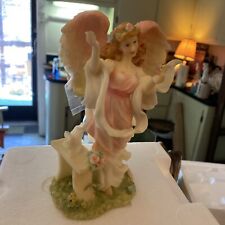Seraphim Classics Angel Figurine Amanda Sharing The Spirit  #81530 Roman 1999 picture