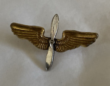 WWII/2 era US Army Air Corps silver and gold officer branch insignia picture