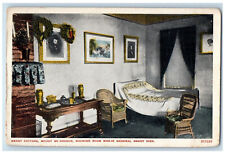 c1950's Grant Cottage, Mount Mc Gregor Room Where General Grand Died Postcard picture