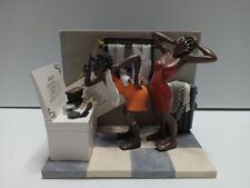 Annie Lee - Sass ‘n Class - Primpin' - Limited Edition Figurine #6022 picture