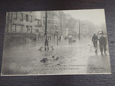 One CPA 75 PARIS FLOOD 1910 Postcard. picture