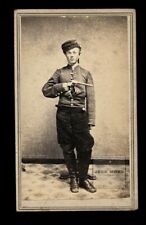 YOUNG Armed Civil War Soldier Holding Gun - Champlain New York 1860s CDV Photo picture