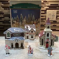 Heritage Hamlet Collection Hand Painted 6 Piece Village Set Illuminated Holiday picture