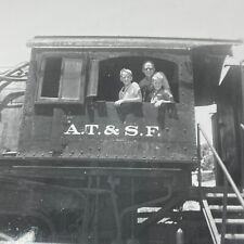 KF Photograph A.T. & S.F.  AT&SF Railroad Train Engine Boys Dad Window 1963 picture