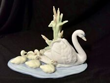 Lladro “Follow Me” Swans Swimming Mom & BabyCygnets Figurine 5722 Retired 1989 picture