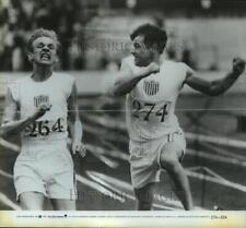 1981 Press Photo Racing to the finish line, 