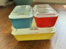 VINTAGE SET OF 4 PYREX REFRIGERATOR DISHES WITH LIDS PRIMARY COLORS picture