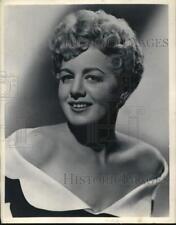 1957 Press Photo Actress Shelley Winters stars in 