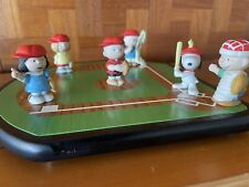 SNOOPY PEANUTS CHARLIE BROWN WILLITTS VINTAGE BASEBALL FIGURES WITH FIELD 1988 picture