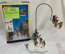 LEMAX SANTA CLAUS IS COMING TO TOWN Christmas Village PLAYS MUSIC & ROTATES ‘05 picture