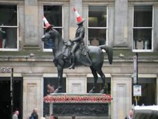 PHOTO  GLASGOW STATUE OF THE DUKE OF WELLINGTON QUEEN STREET CURRENTLY SPORTING picture