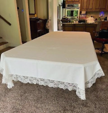 Lovely Vintage White, Lace-Edged Tablecloth, 124