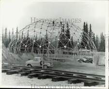 1966 Press Photo Crew completes framework of geodesic dome at Alaska Exposition picture