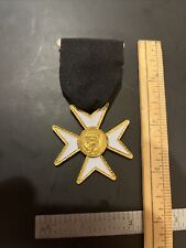 Vintage Knights Templar Masonic Maltese Cross Gold Tone with White Enamel picture