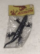 VINTAGE HALLOWEEN ALLIGATOR SUCTION HONG KONG NOS DIME STORE TRICK NOVELTY picture